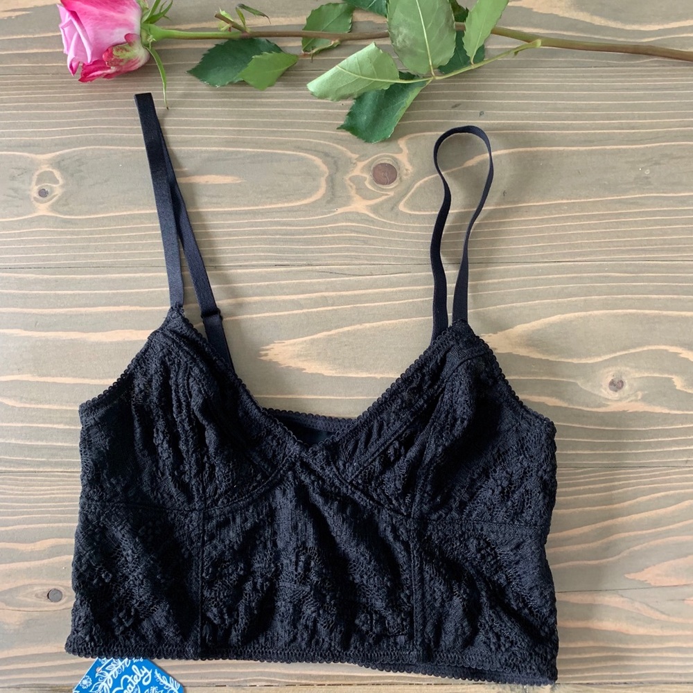💕NWT Free People crop lace bralette